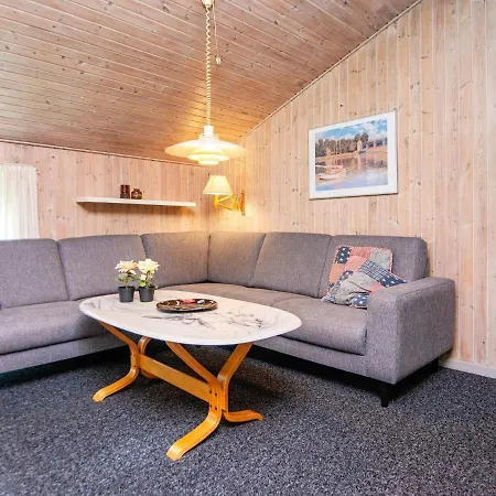 Two-bedroom In Oksbol 10