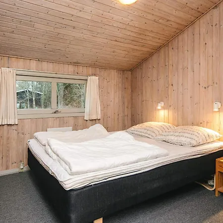 Ferienhaus Luxury Retreat Near Kvie So